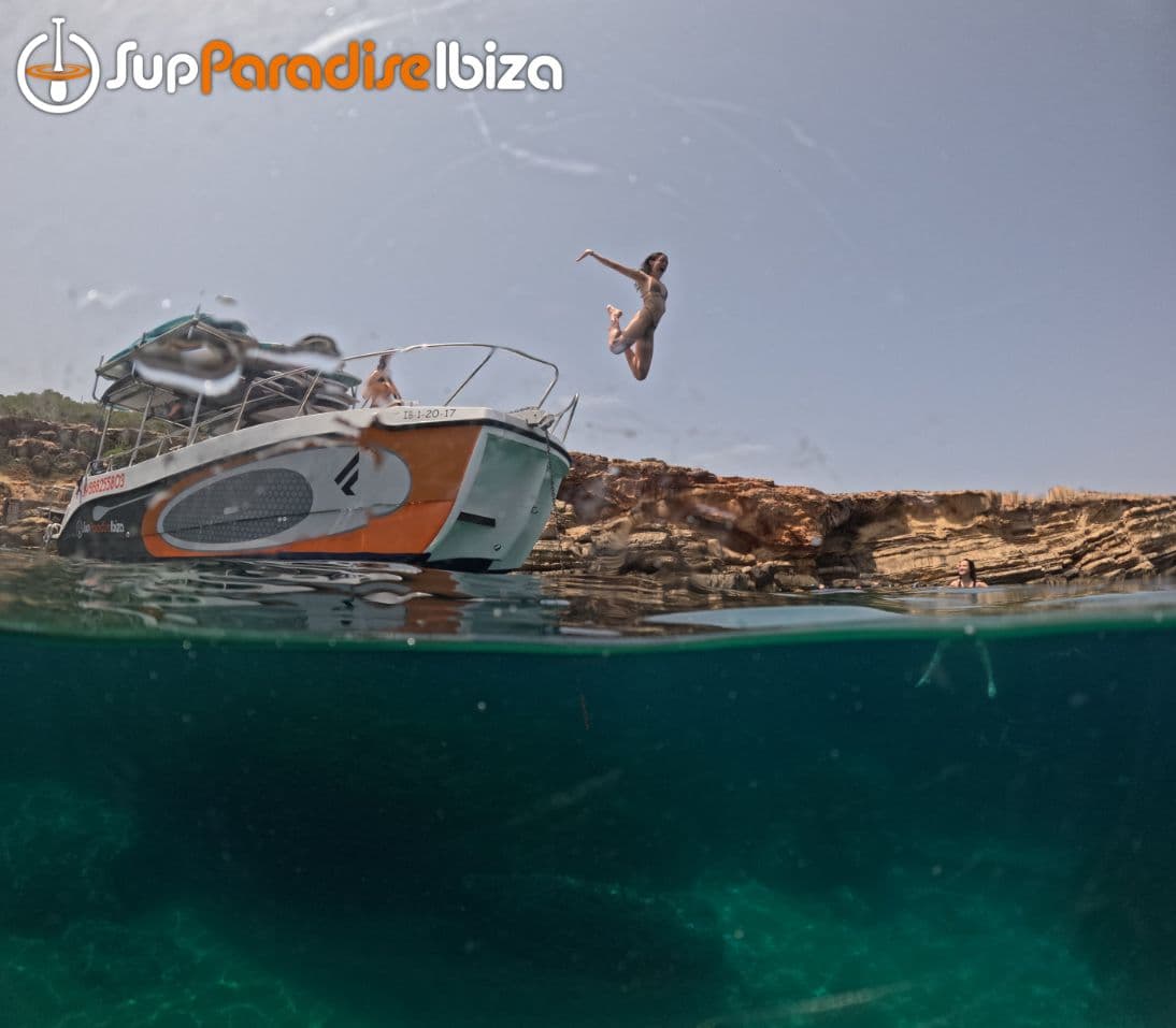 3h Boat Trip with Paddle Surf Lesson - Snorkeling
